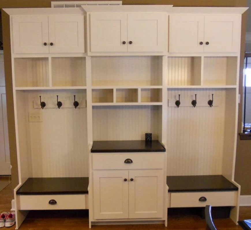 Custom Cabinets & Furniture